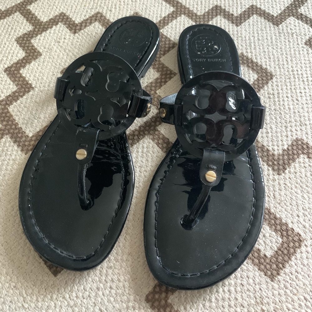 tory burch sandals